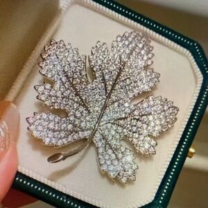 Elegant Silver Leaf Brooch
